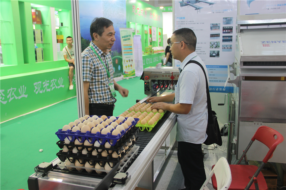 客戶參觀1.jpg 客戶參觀1.jpg