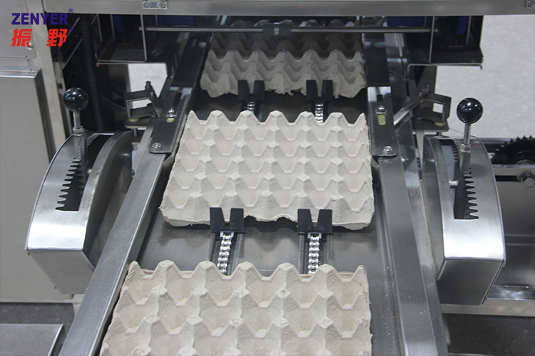 裝托.jpg 裝托.jpg