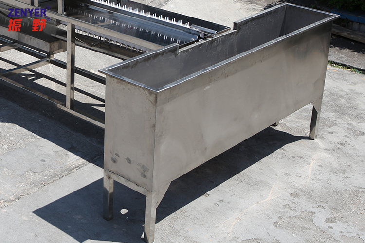 水箱收蛋.jpg 水箱收蛋.jpg